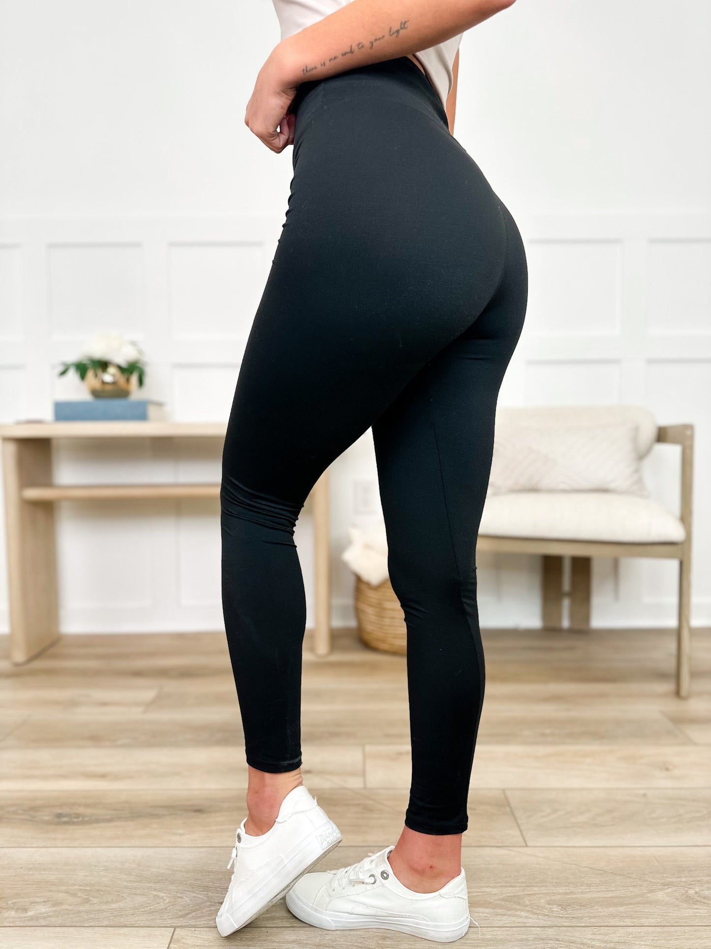 High-Rise Sleek Leggings — Black | Stay Obsessed by Avery Mae