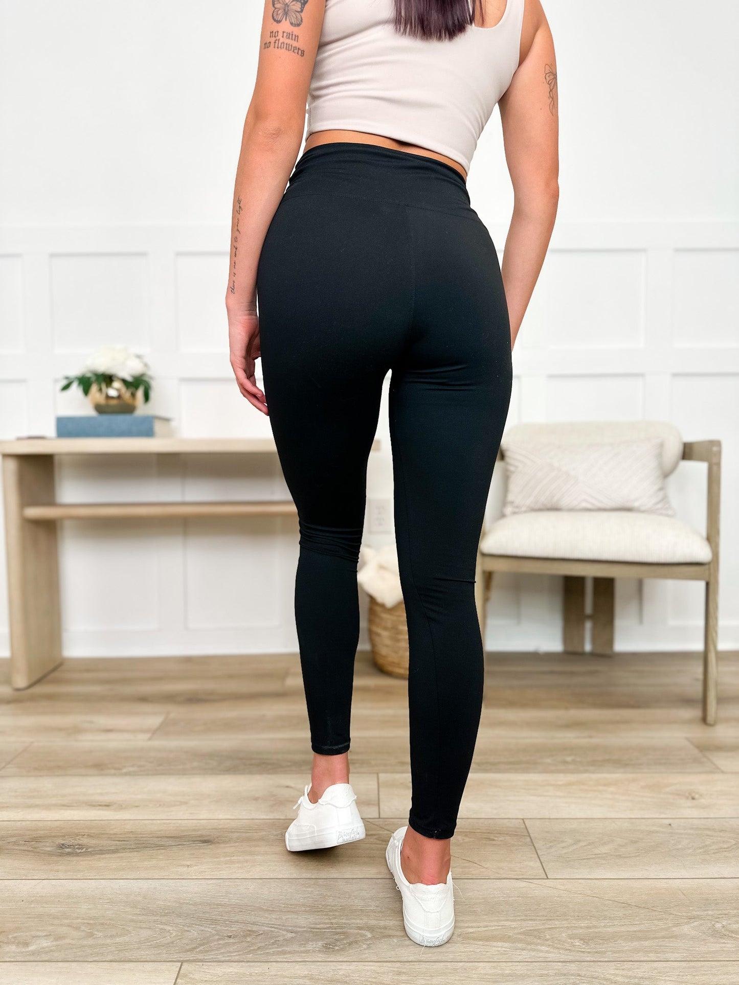High-Rise Sleek Leggings — Black | Stay Obsessed by Avery Mae